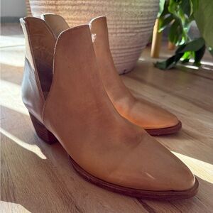 Free People Tan Leather Ankle Boots size 40